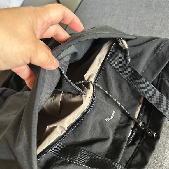 Bellroy Lite Tote Bag in Black - Picture 3 of 4